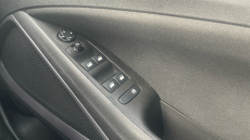 Vauxhall Crossland 1.2 Turbo Design 5dr Petrol Hatchback